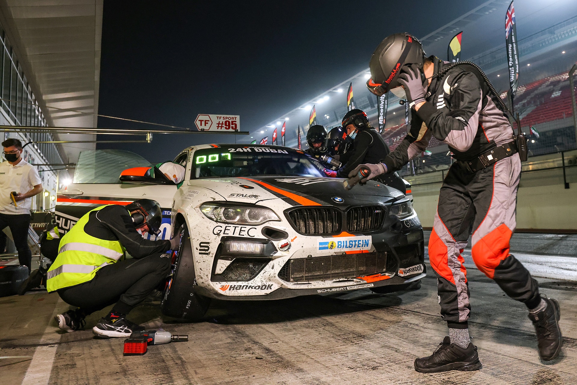 Hankook Tire & Technology-Technology in Motion-Dubai 24 Hour Race, A dash to the finish-4