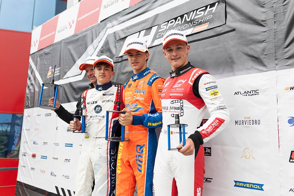rené_lammers_takes_the_lead_in_the_spanish_formula_4_championship_in_navarra