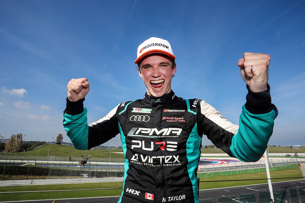 taylor_wins_with_hankook_in_misano_and_is_crowned_tcr_champion