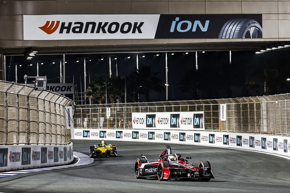 formula_e_s12_round_4_5_jeddah_e_prix_race_1