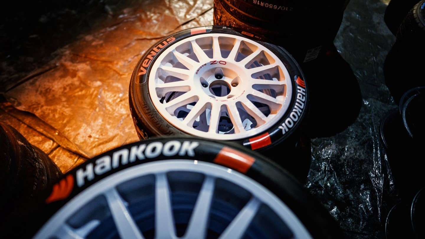 WRC tire